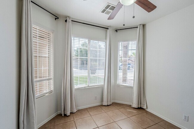 Foto del edificio - Move Right in!