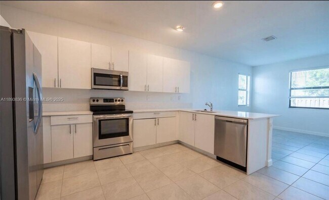 Building Photo - 24587 SW 119th Pl