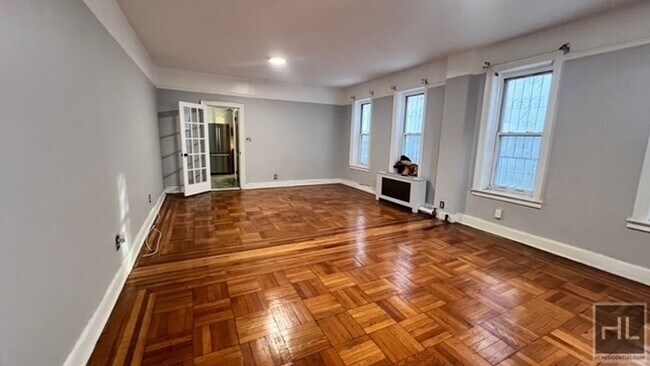 Building Photo - 797 Lenox Rd