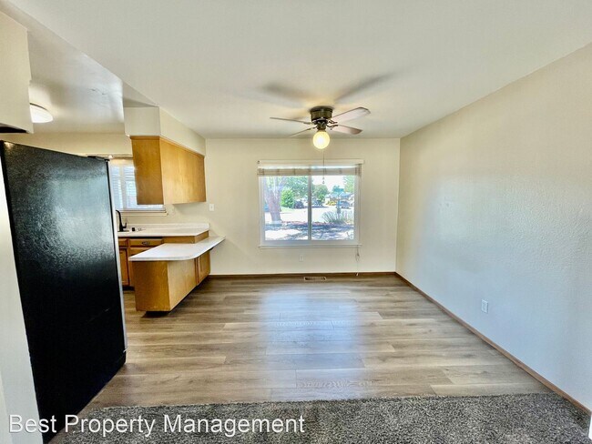 Building Photo - 3 br, 2 bath House - 851 Leland Ct