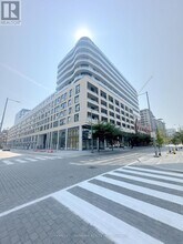 Building Photo - 425 Front St E