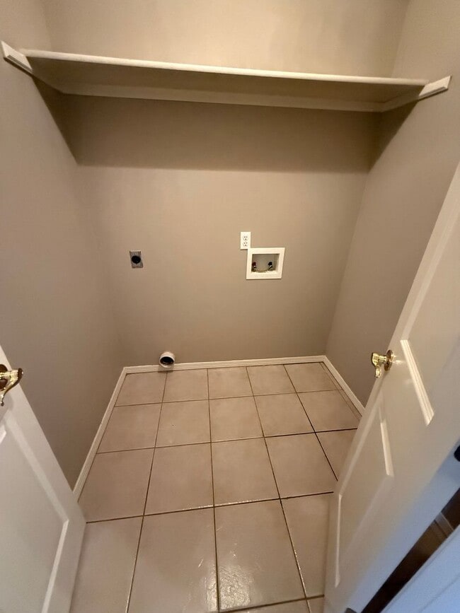 Building Photo - 1803 Ingalls Ln