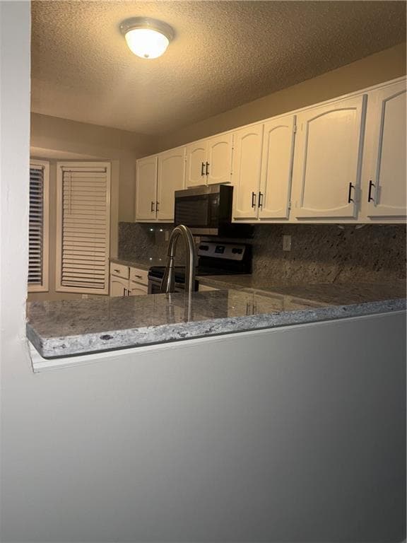 Building Photo - 5064 Laurel Glen Ct SE