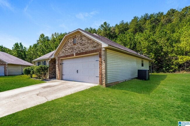 Building Photo - 6232 Anne Dr