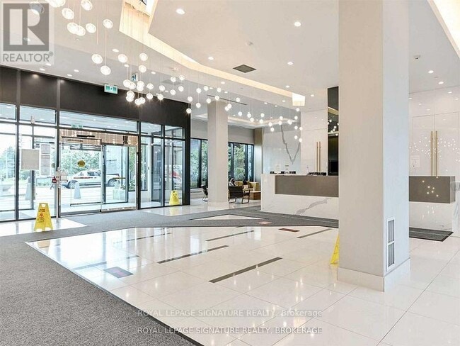 Building Photo - 65 Watergarden Dr