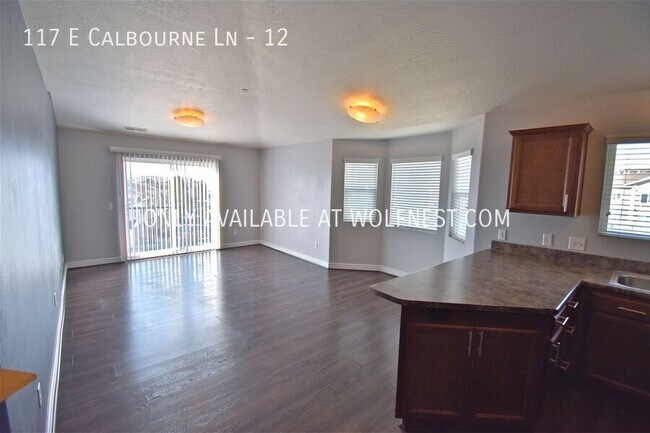 Foto del edificio - Stunning 3 Bed Sandy Condo! No Deposit Opt...