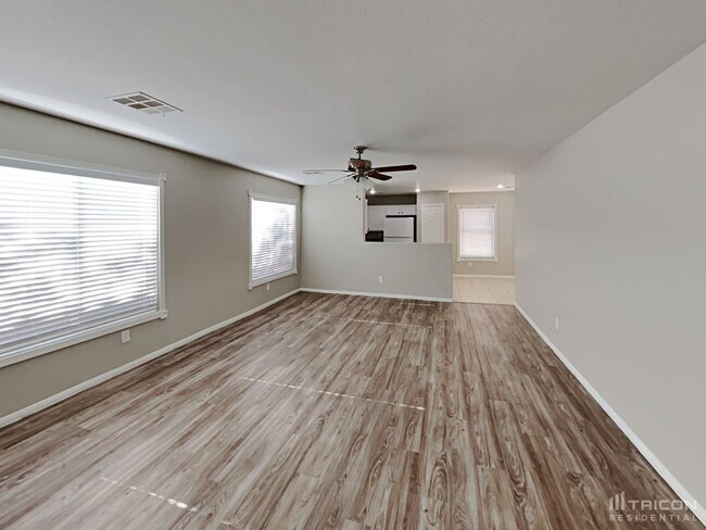 Foto del edificio - 2741 Mossy Oaks Ln