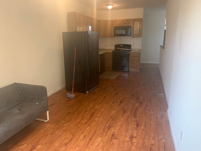 living area 16x18 - 1248 S 45th St Townhome