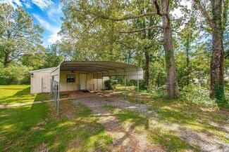 Building Photo - 21 Evergreen Park