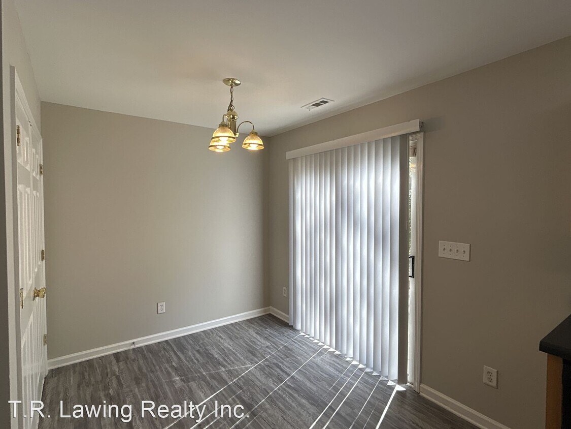 Building Photo - 3 br, 2.5 bath House - 7116 Henderson Vall...