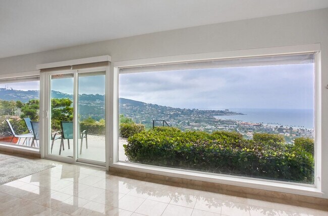 Foto del edificio - Modern Ocean View Home in La Jolla 4 Bed, 3 Bath
