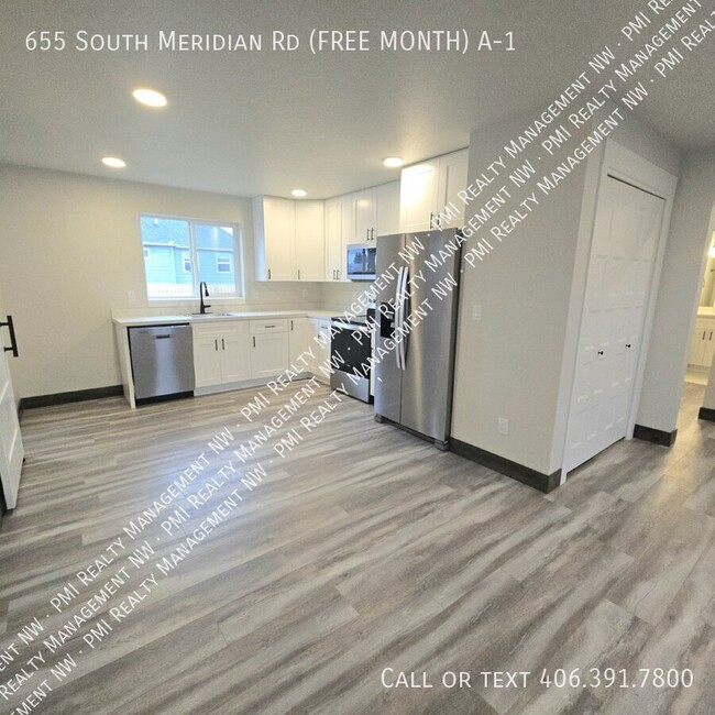 Building Photo - FREE MONTH with 12 Month lease!