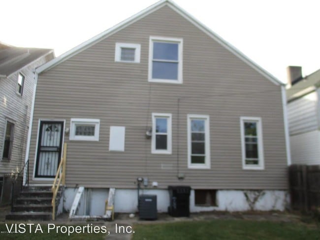 Building Photo - 737 Dearborn Ave