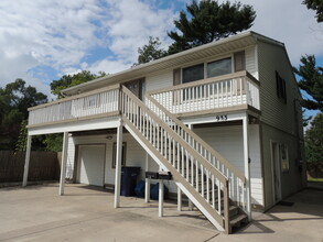 Building Photo - 933 E Front St