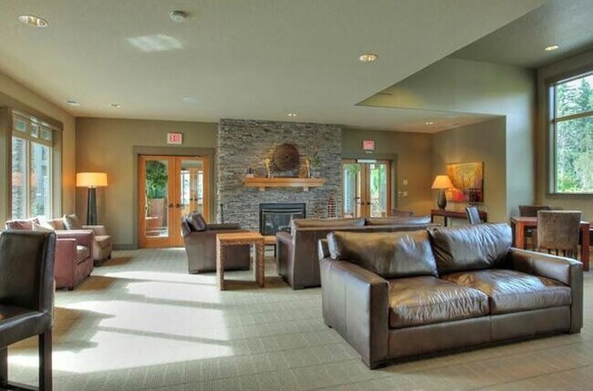 Building Photo - 8061 NE Rockne Way