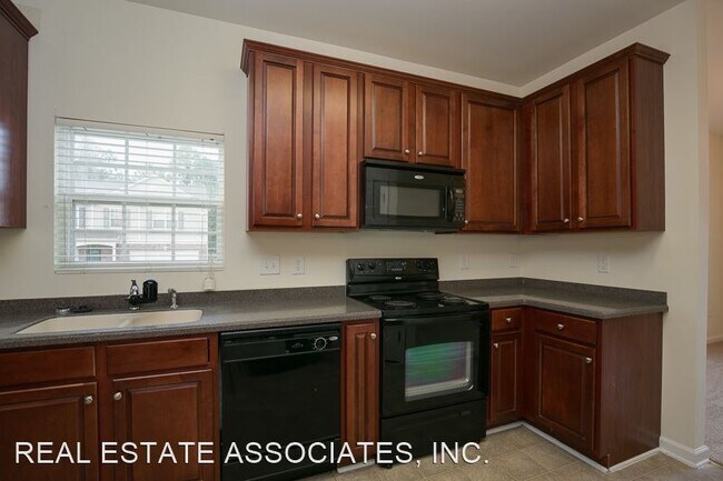 Foto del edificio - 5 br, 2.5 bath House - 4815 Hoppers Drive