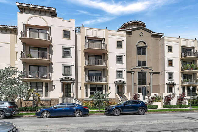 Building Photo - 1650 Galiano St