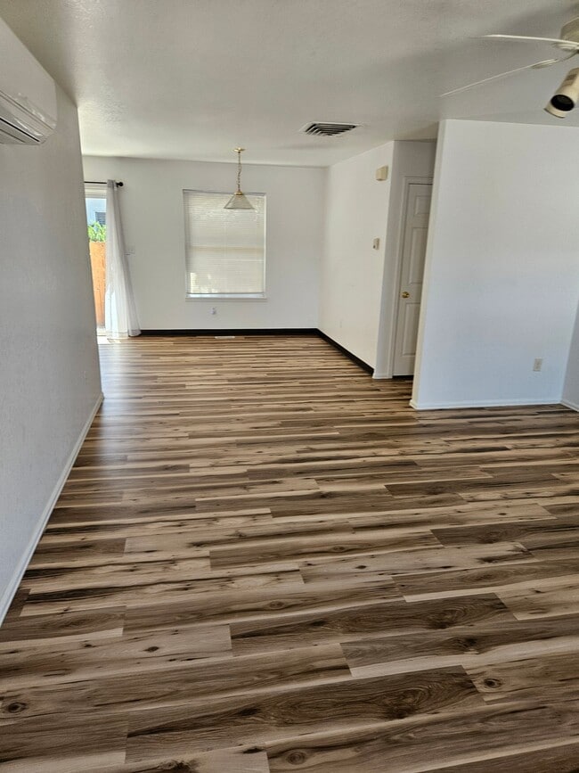 Building Photo - 359 S Spaulding Ave