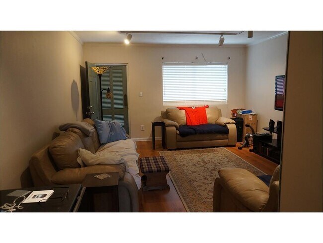 Foto del edificio - 91 Rumson Rd NE