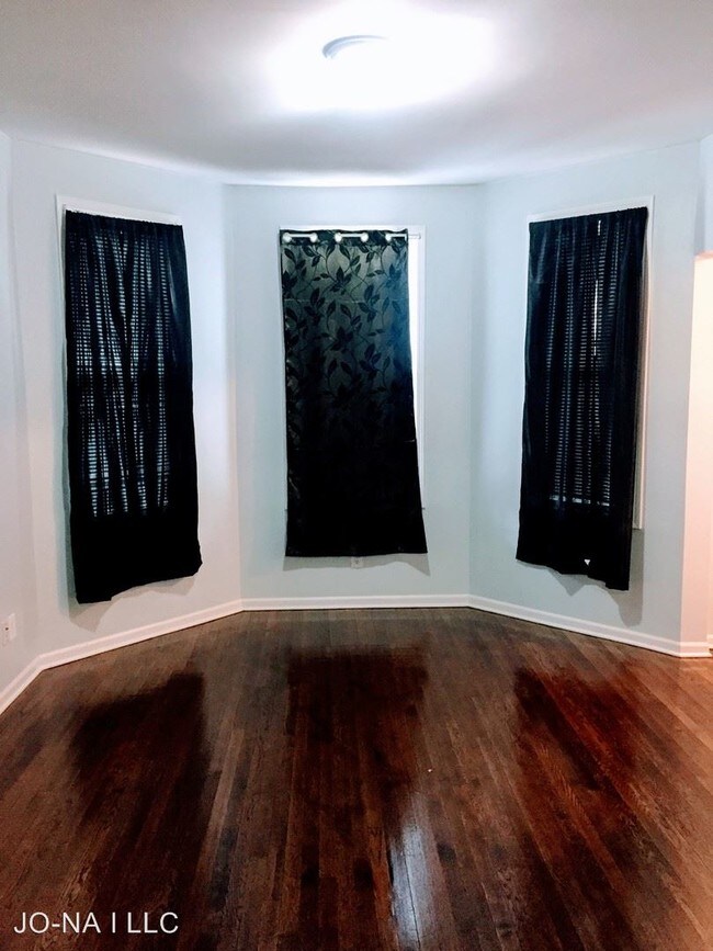 Building Photo - 4 br, 2 bath House - 6829 S. Aberdeen St.