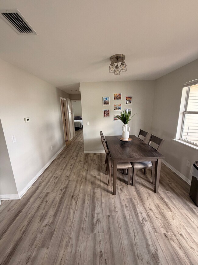 Foto del edificio - 1430 W Schwartz Blvd