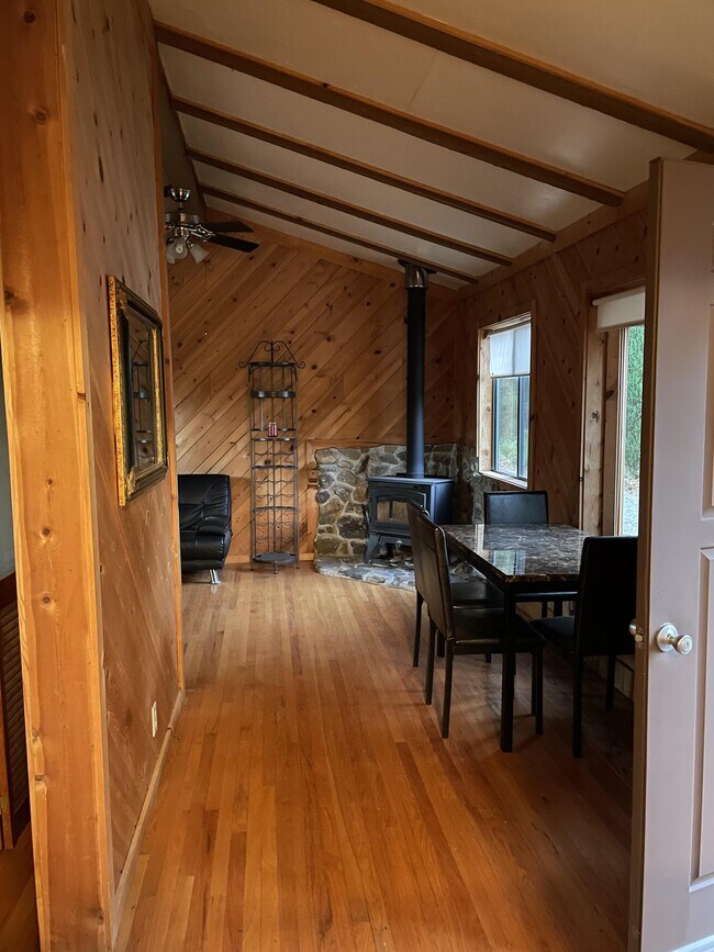 Building Photo - 5014 Flicker Way