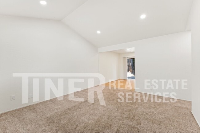 Building Photo - 8912 Lanier Way