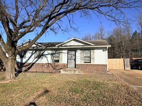 Building Photo - 3494 Sealy Ave