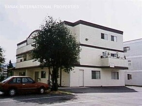 Building Photo - 9477 College St