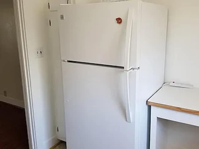 Kitchen - 126 S Maple St
