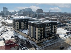 Building Photo - 28 7th St NE