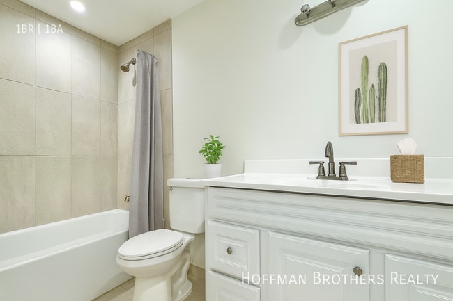 Foto del edificio - 14615 Gilmore St