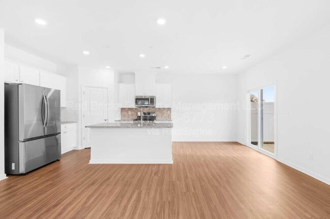 Foto del edificio - 790 Earhart St NW