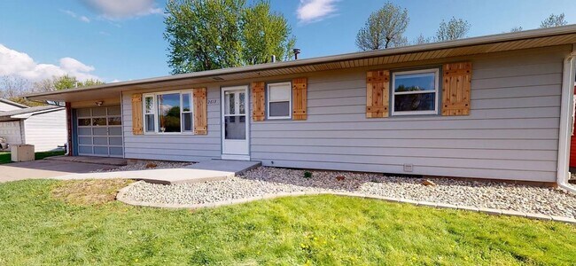 Building Photo - Renovated 3 bedroom house near I-29 in Sio...