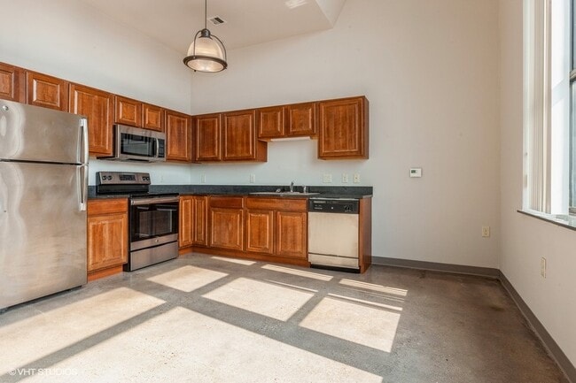Building Photo - Mercantile Lofts
