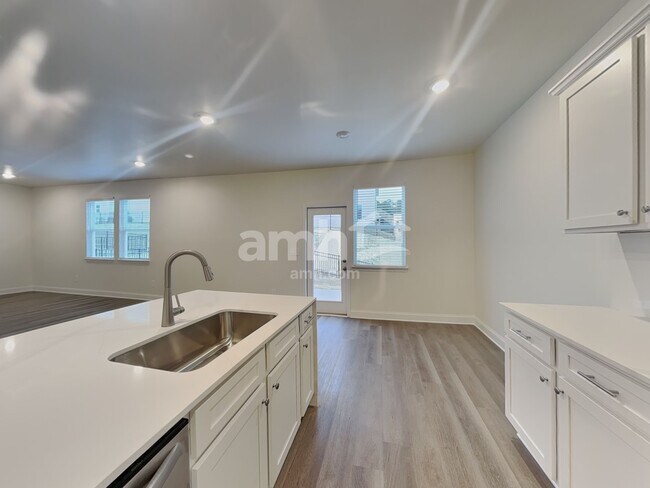 Building Photo - 3534 Shane Hill Rd SW