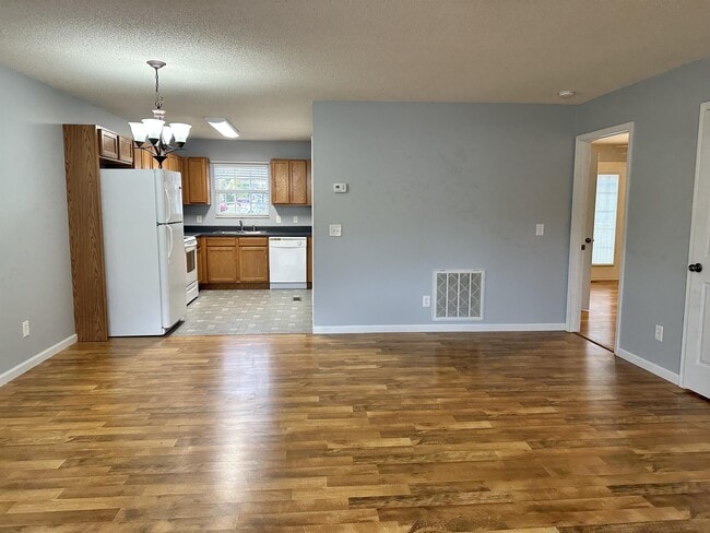 Building Photo - 2918 Patrick Ave