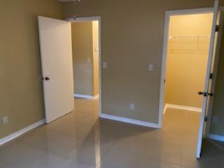 Foto principal - 5288 Brighton Park Ln