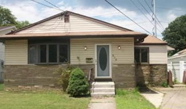 Updated Single Family Ranch Home with Fenc... - Updated Single Family Ranch Home with Fenc...