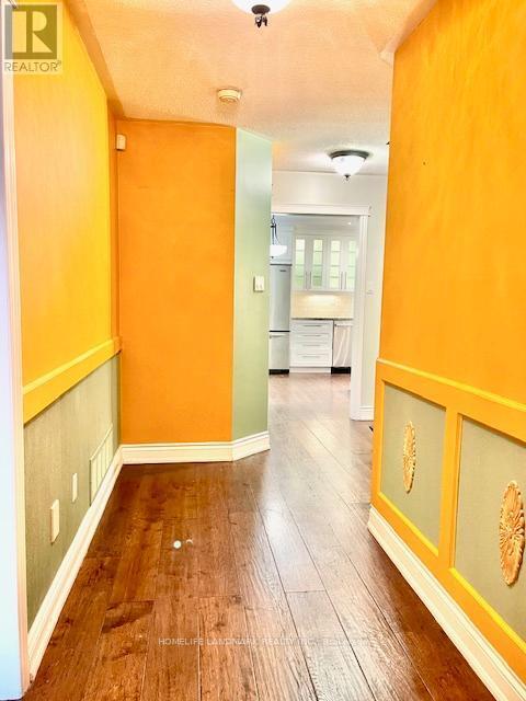 Photo du bâtiment - 2194 Oak Bliss Crescent