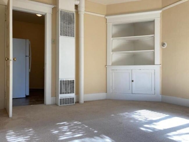 Building Photo - 1 bedroom in Seattle WA 98122