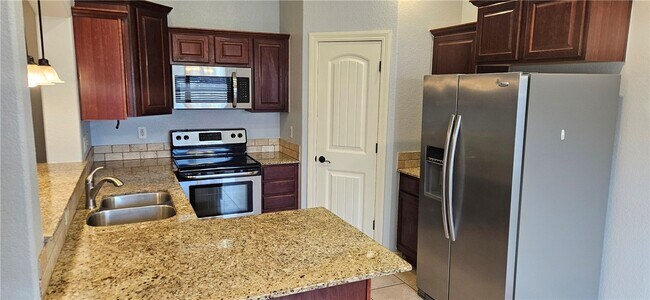 Foto del edificio - 2641 N Villa Blvd