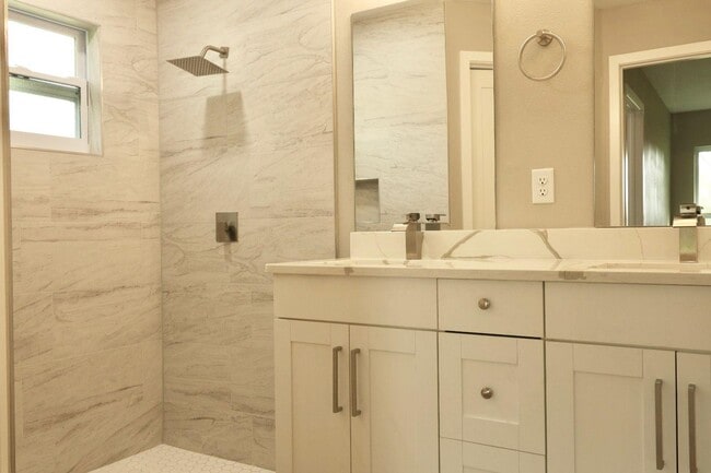 Foto del edificio - 15 Malauka Pass Way