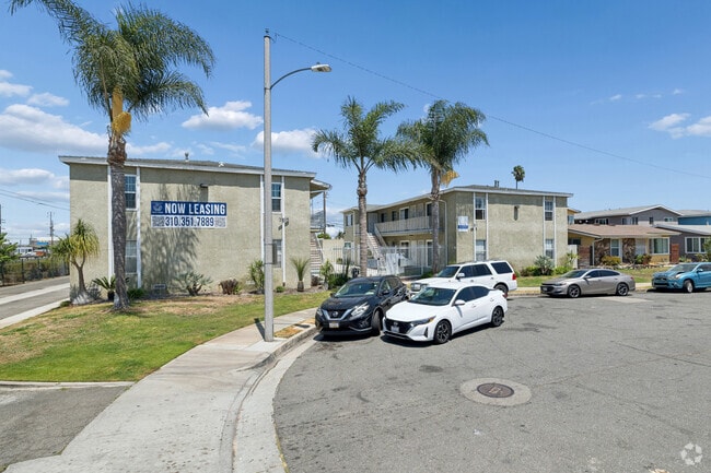 Building Photo - 2931 W. 141st Place