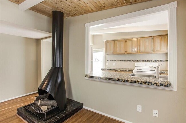 Foto del edificio - 4136 Cole Ave