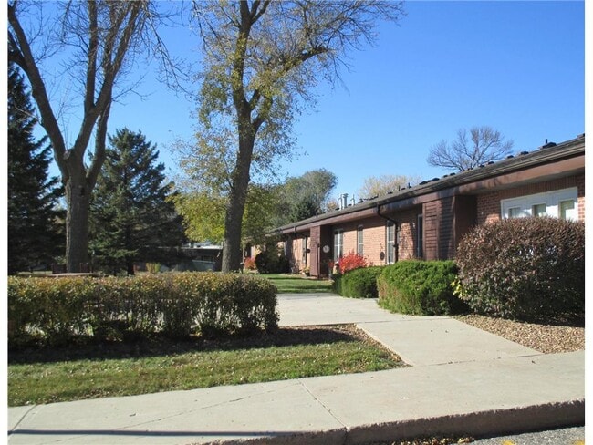 Foto del edificio - 1003 Scotts Ave