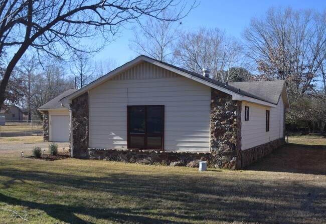 Building Photo - Indianhead Lake Estates home for lease!