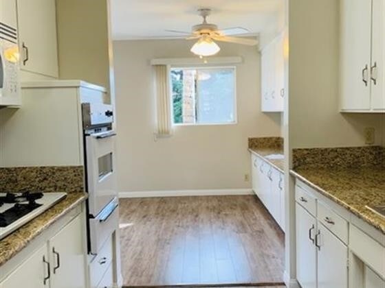 Building Photo - 4415 Ocean View Blvd
