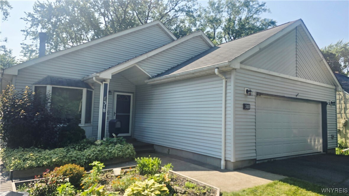 Foto principal - 318 Ivyhurst Rd N