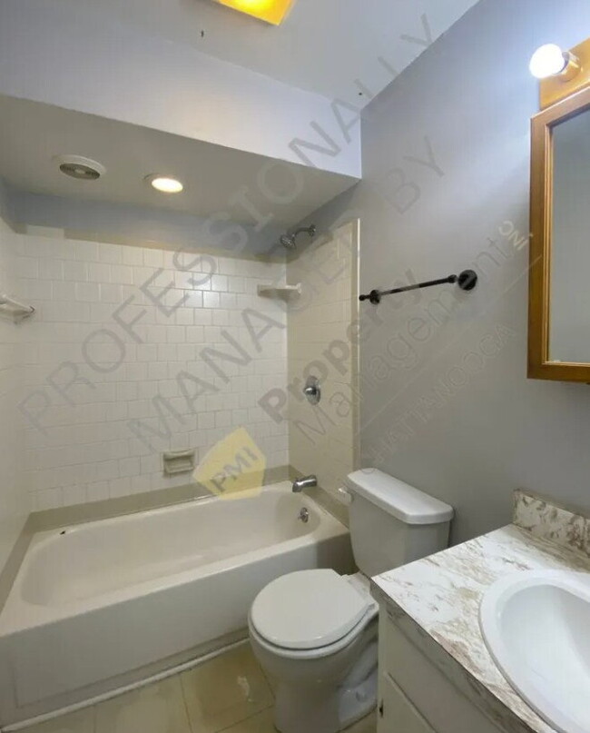 Building Photo - 2 Bed, 2 Bath  *GET HALF OFF YOUR FIRST MO...